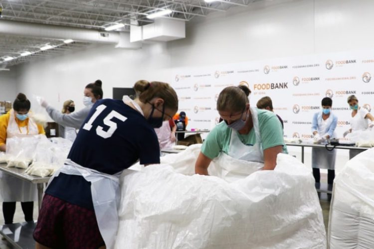 Food bank volunteers